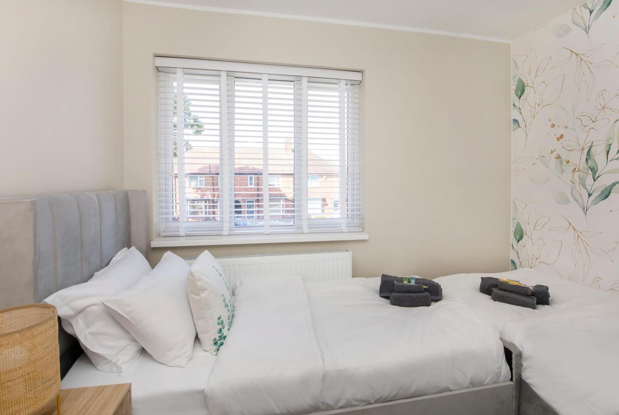The Dodsworth Modern 4 Bedroom House, Sleeps 8 York Ngoại thất bức ảnh